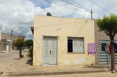 CASA NA CIDADE NOVA 6X25 , NA RUA ZILAR MOREIRA